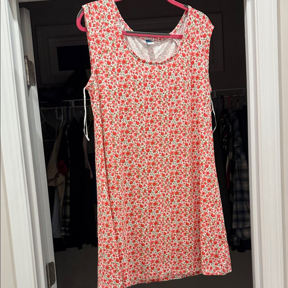 Old Navy Red Floral Sleeveless Shift Dress